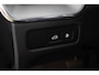 Volvo XC60 T6 AWD Ultra Black Edition | SoH 100% | Luchtvering | Trekhaak | Snel Beschikbaar | Harman/Kardon |