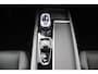 Volvo XC60 T6 AWD Ultra Black Edition | SoH 100% | Luchtvering | Trekhaak | Snel Beschikbaar | Harman/Kardon |