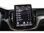 Volvo XC60 T6 AWD Ultra Black Edition | SoH 100% | Luchtvering | Trekhaak | Snel Beschikbaar | Harman/Kardon |