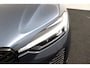 Volvo XC60 T6 AWD Ultra Black Edition | SoH 100% | Luchtvering | Trekhaak | Snel Beschikbaar | Harman/Kardon |