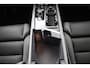 Volvo XC60 T6 AWD Ultra Black Edition | SoH 100% | Luchtvering | Trekhaak | Snel Beschikbaar | Harman/Kardon |