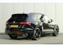 Volkswagen Touareg R 3.0 TSI eHybrid 462pk 4MOTION | Panoramadak | Trekhaak Uitklapbaar | Luchtvering | 360 Camera | Head-up
