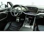 Volkswagen Touareg R 3.0 TSI eHybrid 462pk 4MOTION | Panoramadak | Trekhaak Uitklapbaar | Luchtvering | 360 Camera | Head-up