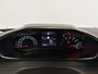 Peugeot 2008 1.2 PureTech 101pk Active Pack Navigatie Apple Carplay/Android Auto Parkeersensoren achter Cruise Control Ledverlichting Climate Control