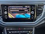 Volkswagen T-Roc 1.5 TSI 150pk 7-DSG Sport Business R Trekhaak-Dode hoek-Navi-Camera-Two Tone Rijklaarprijs inclusief garantie