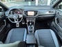 Volkswagen T-Roc 1.5 TSI 150pk 7-DSG Sport Business R Trekhaak-Dode hoek-Navi-Camera-Two Tone Rijklaarprijs inclusief garantie