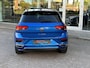 Volkswagen T-Roc 1.5 TSI 150pk 7-DSG Sport Business R Trekhaak-Dode hoek-Navi-Camera-Two Tone Rijklaarprijs inclusief garantie
