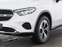 Mercedes-Benz GLC 300 e 4MATIC Plug-In Hybride | Panoramadak | Trekhaak | Rijassistentiepack | CarPlay | Memory | Sfeerverlichting | Stuur en Stoelverwarming | Inclusief 24 maanden Mercedes-Benz Certified garantie voor Europa.