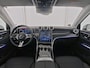 Mercedes-Benz GLC 300 e 4MATIC Plug-In Hybride | Panoramadak | Trekhaak | Rijassistentiepack | CarPlay | Memory | Sfeerverlichting | Stuur en Stoelverwarming | Inclusief 24 maanden Mercedes-Benz Certified garantie voor Europa.