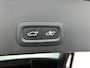 Volvo XC40 1.5 T3 R-Design Automaat | Cruise Control | Stoel/stuurverwarming | CarPlay | Camera | Blind Spot | Trekhaak