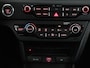 Kia Niro EV e-Niro ExecutiveLine 64 kWh | SOH 93,9% | Leder | Memory | Stuur/stoel verwarming | Cruise control | Dodehoek detectie | JBL Sound | Carplay | Camera | Park assist | Achterbank verwarming