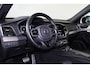 Volvo XC90 T8 Recharge AWD R-Design - IntelliSafe Assist & Surround - 360º Camera - Harman/Kardon audio - Adaptieve LED koplampen - Verwarmde voorstoelen & stuur - Parkeersensoren voor & achter - Elektr. bedienb. voorstoelen met geheugen - Draadloze tel. lader - Extra getint glas - Inklapbare trekhaak - 20' LMV