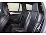 Volvo XC90 T8 Recharge AWD R-Design - IntelliSafe Assist & Surround - 360º Camera - Harman/Kardon audio - Adaptieve LED koplampen - Verwarmde voorstoelen & stuur - Parkeersensoren voor & achter - Elektr. bedienb. voorstoelen met geheugen - Draadloze tel. lader - Extra getint glas - Inklapbare trekhaak - 20' LMV