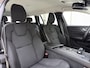 Volvo V60 2.0 B3 Core Adaptieve Cruise Control | Achteruitrijcamera | Lichtmetaal 17"
