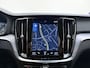 Volvo V60 2.0 B3 Core Adaptieve Cruise Control | Achteruitrijcamera | Lichtmetaal 17"