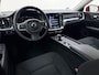 Volvo V60 2.0 B3 Core Adaptieve Cruise Control | Achteruitrijcamera | Lichtmetaal 17"