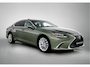 Lexus ES 300h President Line | BTW voertuig | Schuif/kantel dak| Mark Levinson | 360 Camera | Memory Seat | Stoel+stuurverwarming | Stoelventilatie | KXJ-43-X