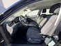 Volkswagen Passat Variant 1.5 TSI Business / NL auto / 1.600 kg trekgewicht / Navigatie / Adaptieve CC / Apple Carplay Android / ErgoComfort bestuurdersstoel / Climate control / All Season banden /