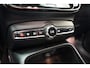 Volvo XC40 Recharge P8 AWD R DesIgn [ Trekhaak Harman/Kardon Stoel-en stuurverwarming ]
