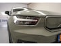 Volvo XC40 Recharge P8 AWD R DesIgn [ Trekhaak Harman/Kardon Stoel-en stuurverwarming ]