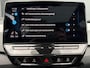 Volkswagen ID.3 First Max 58 kWh ✓SOH 92.1% ✓Panoramadak ✓Matrix LED ✓Full LED ✓Stuur- Stoelverwarming ✓Sfeerverlichting ✓Navigatie ✓Camera ✓Lichtmetaal 20" ✓Parkeersensoren