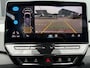 Volkswagen ID.3 First Max 58 kWh ✓SOH 92.1% ✓Panoramadak ✓Matrix LED ✓Full LED ✓Stuur- Stoelverwarming ✓Sfeerverlichting ✓Navigatie ✓Camera ✓Lichtmetaal 20" ✓Parkeersensoren