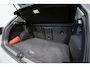 Volkswagen Golf 1.0 eTSI Life Automaat | ACC | Stuur-/Stoelverwarming | Navigatie |