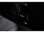 Volkswagen Golf 1.0 eTSI Life Automaat | ACC | Stuur-/Stoelverwarming | Navigatie |