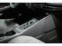 Volkswagen Golf 1.0 eTSI Life Automaat | ACC | Stuur-/Stoelverwarming | Navigatie |
