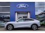 Ford Mustang Mach-E RWD 75 kWh | Panoramadak | LEDER | Apple Carplay | L.M. Velgen | Trekhaak | Achteruitrijcamera | Airco (automatisch) | Apple Carplay/Android Auto|telefoonintegratie premium
