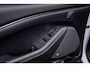 Ford Mustang Mach-E RWD 75 kWh | Panoramadak | LEDER | Apple Carplay | L.M. Velgen | Trekhaak | Achteruitrijcamera | Airco (automatisch) | Apple Carplay/Android Auto|telefoonintegratie premium