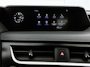 Lexus UX 250h Business Line | Navigatie | Stoel+stuurverwarming | Cruise Control Adaptive | Achteruitrijcamera | Bluetooth | Parkeersensoren voor |