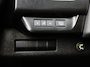 Lexus UX 250h Business Line | Navigatie | Stoel+stuurverwarming | Cruise Control Adaptive | Achteruitrijcamera | Bluetooth | Parkeersensoren voor |