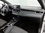 Toyota Corolla Touring Sports 2.0 Hybrid Style | Panoramadak | JBL | Trekhaak | Elektrische achterklep | Parkeersensoren voor+achter | Draadloze telefoonlader | Stoelverwarming |