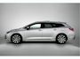 Toyota Corolla Touring Sports 2.0 Hybrid Style | Panoramadak | JBL | Trekhaak | Elektrische achterklep | Parkeersensoren voor+achter | Draadloze telefoonlader | Stoelverwarming |