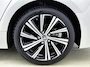 Toyota Corolla Touring Sports 2.0 Hybrid Style | Panoramadak | JBL | Trekhaak | Elektrische achterklep | Parkeersensoren voor+achter | Draadloze telefoonlader | Stoelverwarming |