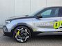 Opel Mokka-e Electric GSE 54 kWh 280 PK | Camera | Alcantara Bekleding | 20"Lichtmetalen Velgen | Apple Carplay | Stoel-/Stuurverwarming |