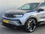 Opel Mokka-e Electric GSE 54 kWh 280 PK | Camera | Alcantara Bekleding | 20"Lichtmetalen Velgen | Apple Carplay | Stoel-/Stuurverwarming |