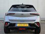 Opel Mokka-e Electric GSE 54 kWh 280 PK | Camera | Alcantara Bekleding | 20"Lichtmetalen Velgen | Apple Carplay | Stoel-/Stuurverwarming |