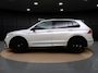 Volkswagen Tiguan 1.4 TSI eHybrid R-Line | Pano Dak | Trekhaak | Black Style | Head-Up Display | ACC | Side Assist | Elek Achterklep | Stuur-/Stoelverwarming | IQ Light | 20'' |