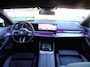 BMW 5-Serie Touring 550e xDrive M Sport Pro Pano.Dak Merino Leder Harman/Kardon Head-Up Stoelventilatie Driv.Ass.Pro 360 Camera Ada Led 20"LM Velgen