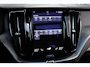 Volvo XC60 2.0 B5 Mild Hybrid Momentum Exclusive LED/VIRTUAL/PANO/STUUR+S.VERWARMING/19" LMV/360 CAM/CRUISE/ECC/12 MND GARANTIE!