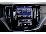 Volvo XC60 2.0 B5 Mild Hybrid Momentum Exclusive LED/VIRTUAL/PANO/STUUR+S.VERWARMING/19" LMV/360 CAM/CRUISE/ECC/12 MND GARANTIE!