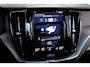 Volvo XC60 2.0 B5 Mild Hybrid Momentum Exclusive LED/VIRTUAL/PANO/STUUR+S.VERWARMING/19" LMV/360 CAM/CRUISE/ECC/12 MND GARANTIE!