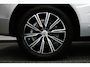 Volvo XC60 2.0 B5 Mild Hybrid Momentum Exclusive LED/VIRTUAL/PANO/STUUR+S.VERWARMING/19" LMV/360 CAM/CRUISE/ECC/12 MND GARANTIE!