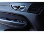 Volvo XC60 2.0 B5 Mild Hybrid Momentum Exclusive LED/VIRTUAL/PANO/STUUR+S.VERWARMING/19" LMV/360 CAM/CRUISE/ECC/12 MND GARANTIE!