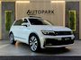 Volkswagen Tiguan 2.0 TSI 4Motion Highline 3X R-Line |PANO|HuD|MEMORY|CAMERA|CARPLAY|ACC|DODEHOEK|LEDER|20INCH|TREKHAAK|220PK|VOL!