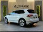 Volkswagen Tiguan 2.0 TSI 4Motion Highline 3X R-Line |PANO|HuD|MEMORY|CAMERA|CARPLAY|ACC|DODEHOEK|LEDER|20INCH|TREKHAAK|220PK|VOL!