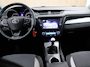 Toyota Avensis 1.6 VVT-i Aspiration - VASTE TREKHAAK 1.400KG GEREMD TREKGEWICHT - PARKEERSENSOREN VOOR - ACHTERUITRIJ CAMERA - MULTIMEDIA VOORBEREIDING - NAVIGATIE - CLIMATE CONTROL