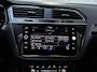 Volkswagen Tiguan 1.5 TSI 150pk DSG Elegance Panoramadak Alcantara Stoelverwarming Camera